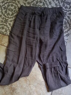 Womens Relaxed Cargo Linen-Blend Pants